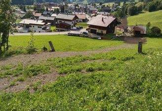 Blick vom Grundstück zum Ort