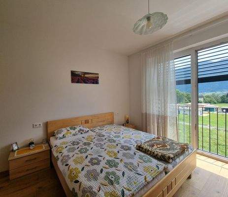 Schlafzimmer möbliert