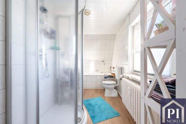 Bad in der DG Wohnung