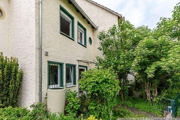 Blick von vorne links