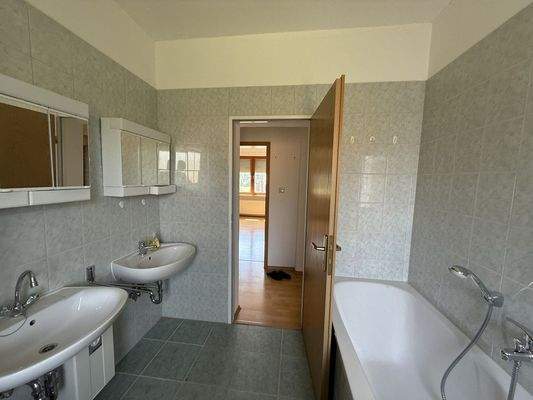 Badezimmer, Ansicht2, OG