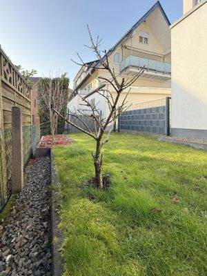 Eigener Garten mit direktem Zugang von der Terrasse