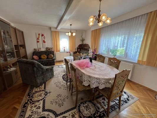 Wohnzimmer 1 OG