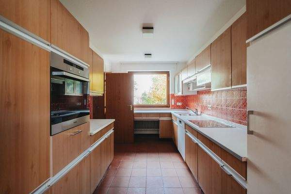 Räumlichkeiten Erdgeschoß-Küche1