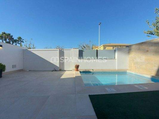 3-Bedroom Villas with Swimming Pool in San Pedro del Pinatar