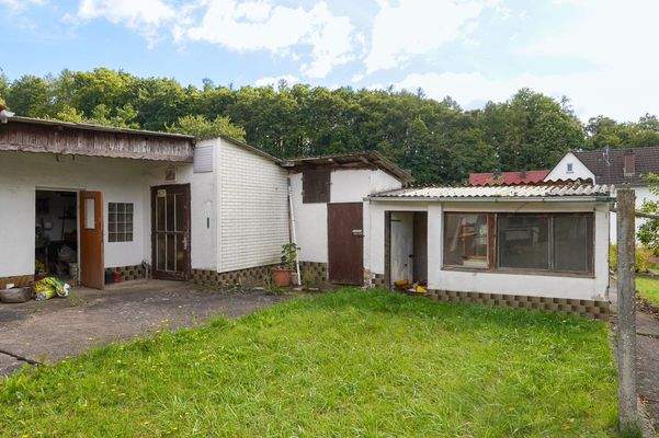 Nebengebäude hinterm Haus