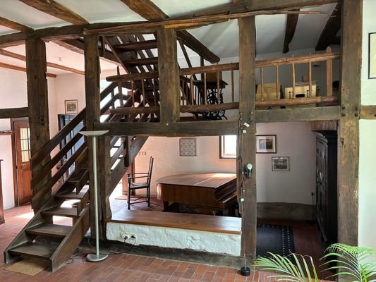 Treppe zum OG