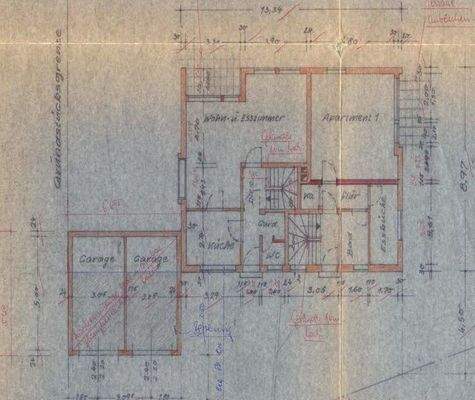 Grundriß Erdgeschoß mit Garagen.jpg