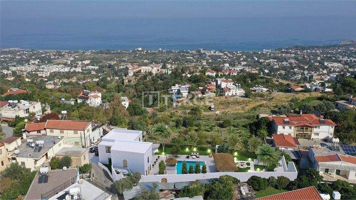 Traditional Stone Arch Villa with Sea View in Lapta