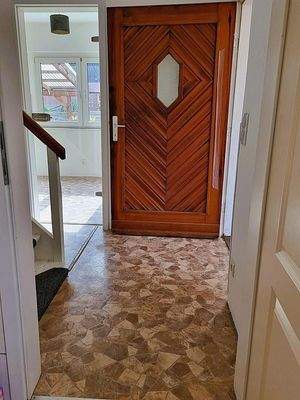 Sicht aus der Badtür zum Flur