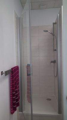 Badbereich Dusche 900x900