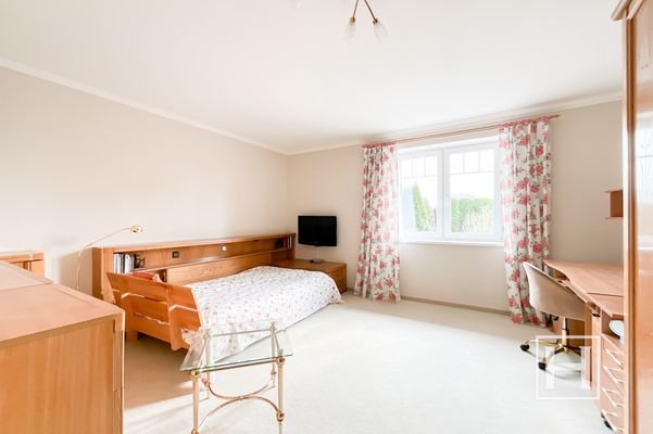 Schlafzimmer 1 EG
