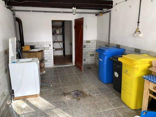 Waschhaus im Erdgeschoss.jpeg