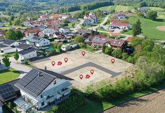 Drohnenaufnahme mit Parzellen