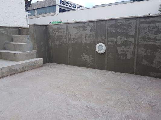 Rohbau Poolbereich.jpg