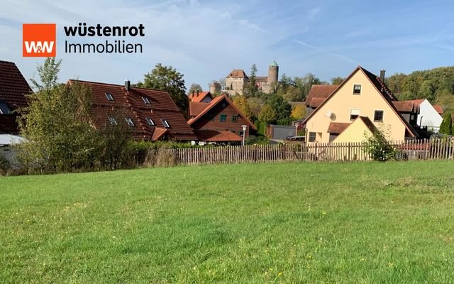 Unverbaubarer Freiblick zur Burg Colmberg