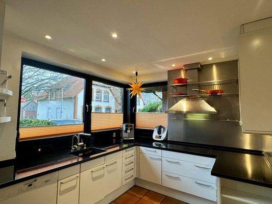 Küche Blick aus dem Fenster 