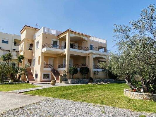 Kreta, Kalyves: Immobilie mit atemberaubender Aussicht zum Verkauf