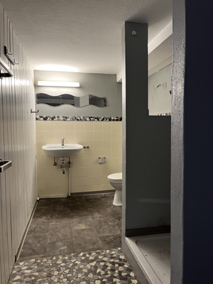 Keller/ Badezimmer Einliegerwohnung Hinterhaus 