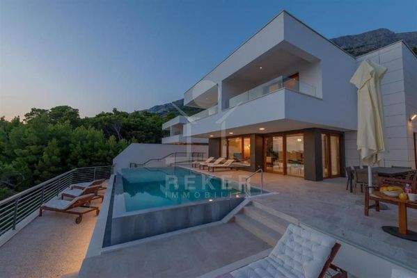 Ein begehrenswertes Luxus-Leben erwartet Sie hier