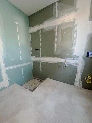 Duschbad im Schlafzimmer