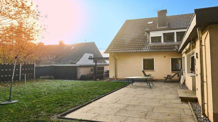 Garten hinter dem Haus