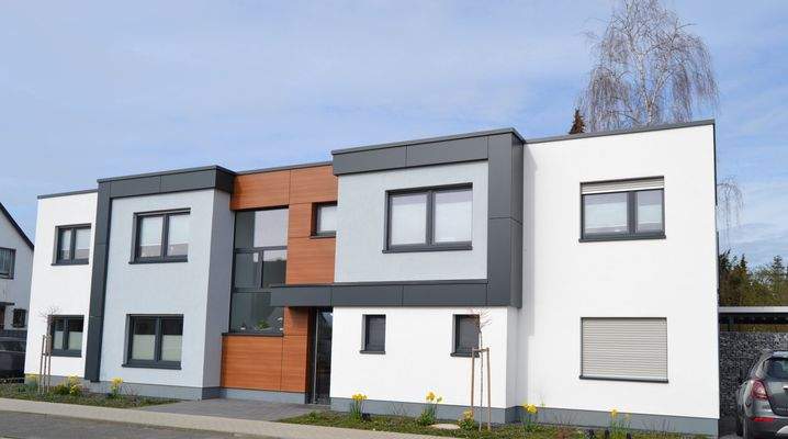 1100 Hausansicht.JPG