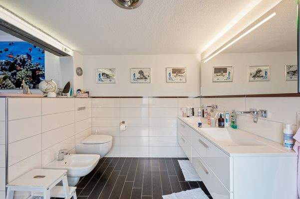 Teilansicht Badezimmer