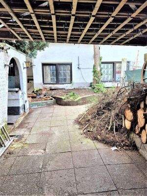 35 Rückseite +Anbauten.jpg