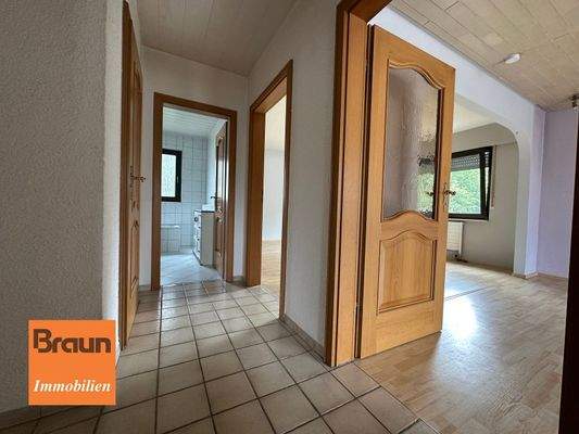 OG rechts 3-Zimmer, VS-S, Flur