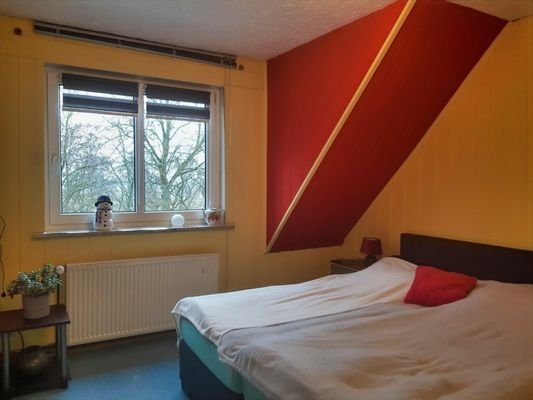 Zimmer 2 OG