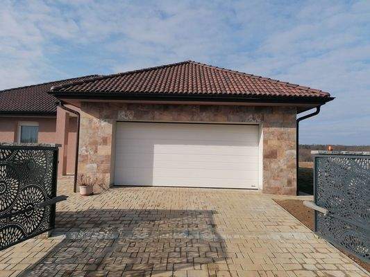 Doppelt Garage (6m x 7m)