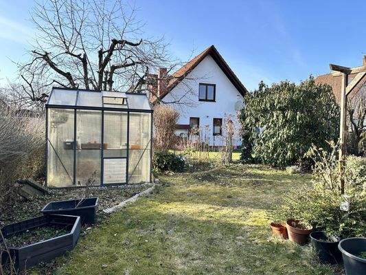 Garten und Gewächshaus