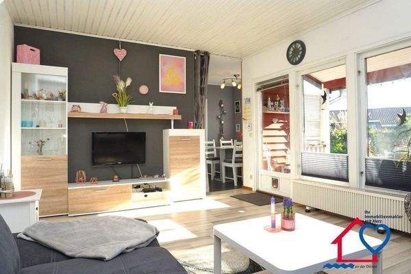 Wohnzimmer Essbereich.JPG