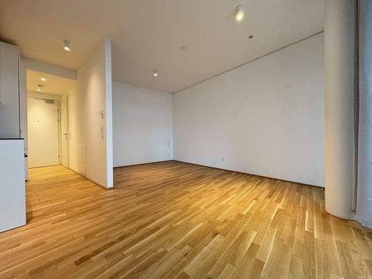 20251120_120534944_iOS