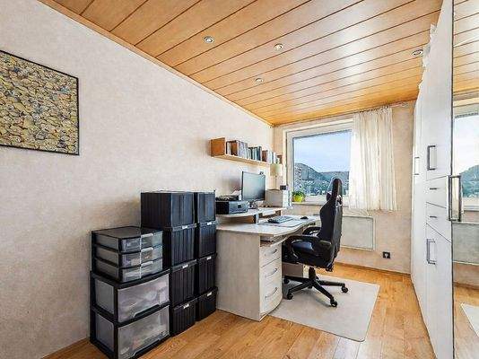 Kinderzimmer oder Büro