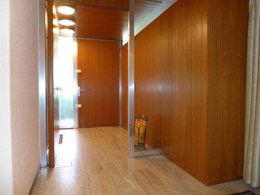 großzügiger Eingangsbereich