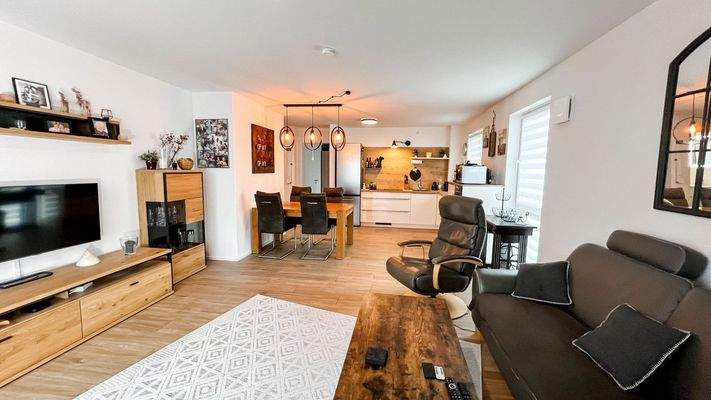 Wohn - und Essbereich