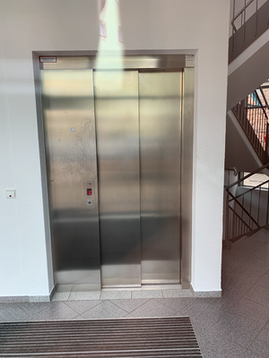 Fahrstuhl1.png