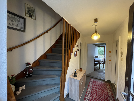 Flur mit Treppe