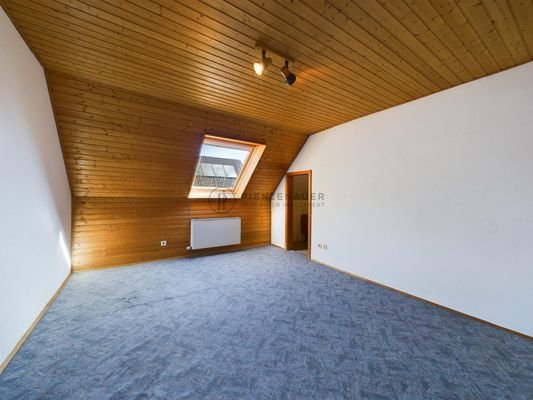 Schlafzimmer mit Ankleide