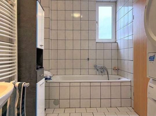 vermietete Einheit_EG_Badezimmer