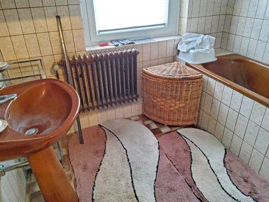 OG Badezimmer ca 4.7 m².jpg