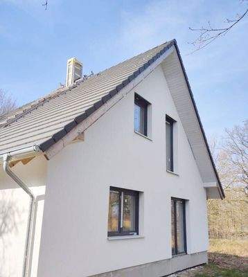 Umfangreich u. hochwertiges EFH in einmaliger Naturlage