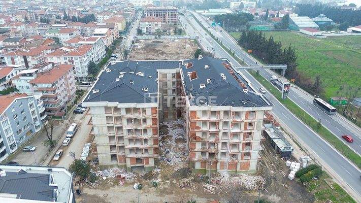 Shops on the Main Road with High Rental Potential in Yalova