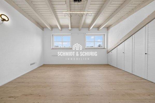 Schlafzimmer / Dachgeschoss