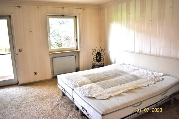 Schlafzimmer OG 1.JPG