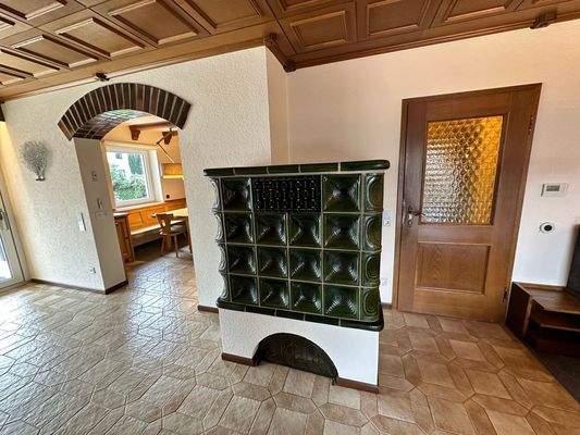 behagliche Wärme vom Kachelofen