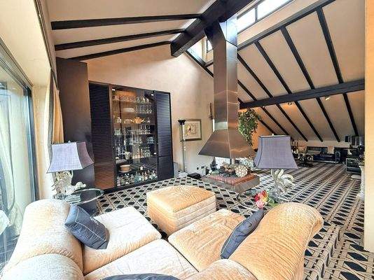 Wohnbereich mit Kamin