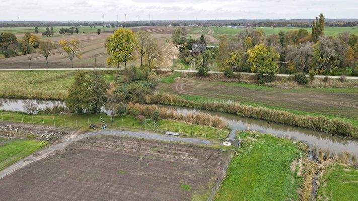 der Wasserzugang am Ende des Grundstücks